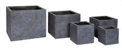 Plantenbak Arizona Cubi - L34 X B34 X H30cm - Donkergrijs 4 Plantenbak Arizona Cubi - L34 X B34 X H30cm - Donkergrijs -Ingemaakte Serie Winkel arizona cubi graphite w34h30 plantenbak 7 8