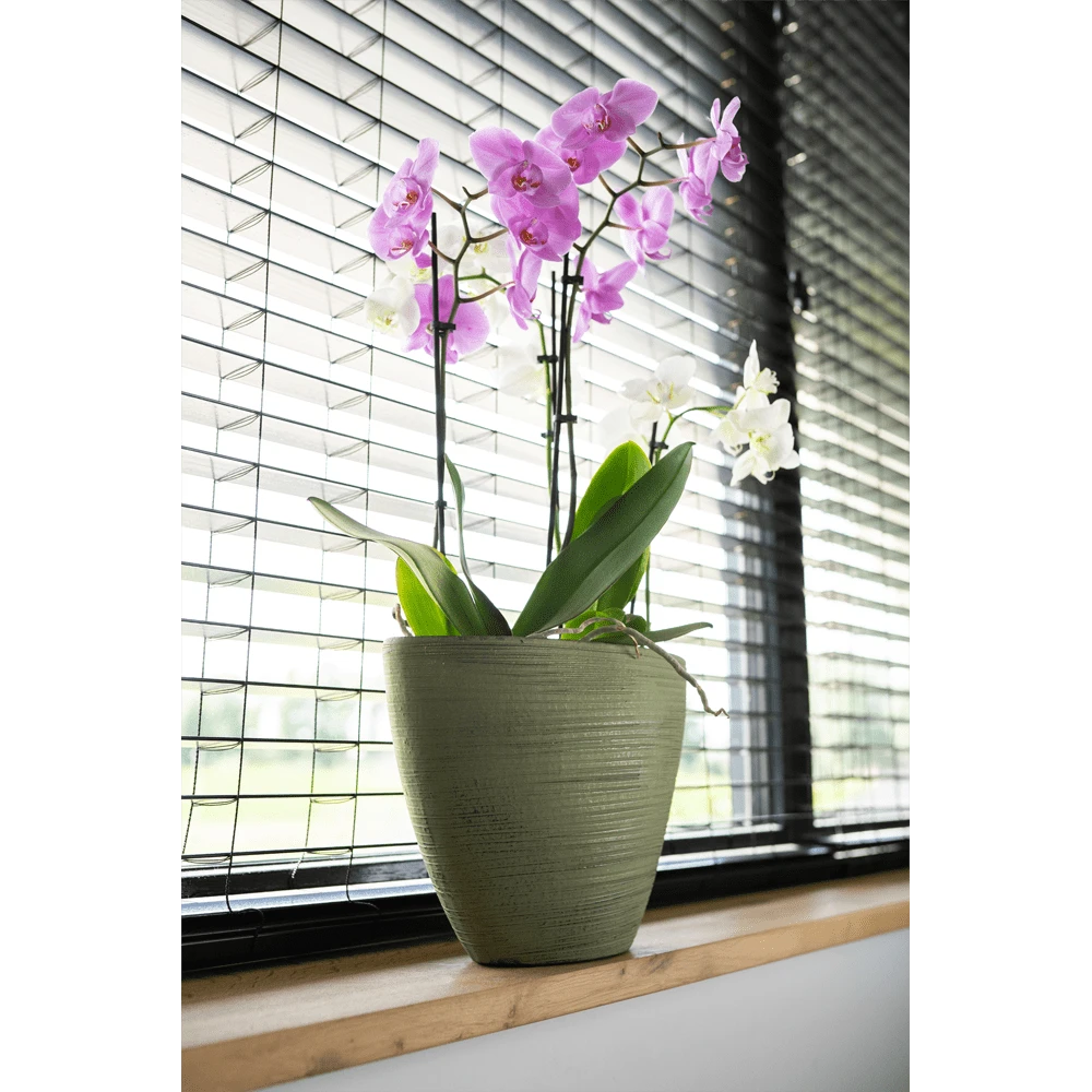 Bloempot Lydia ovaal - l33 x b16 x h25cm - Shiny Green Bloempot Lydia Ovaal - L33 X B16 X H25cm - Shiny Green -Ingemaakte Serie Winkel