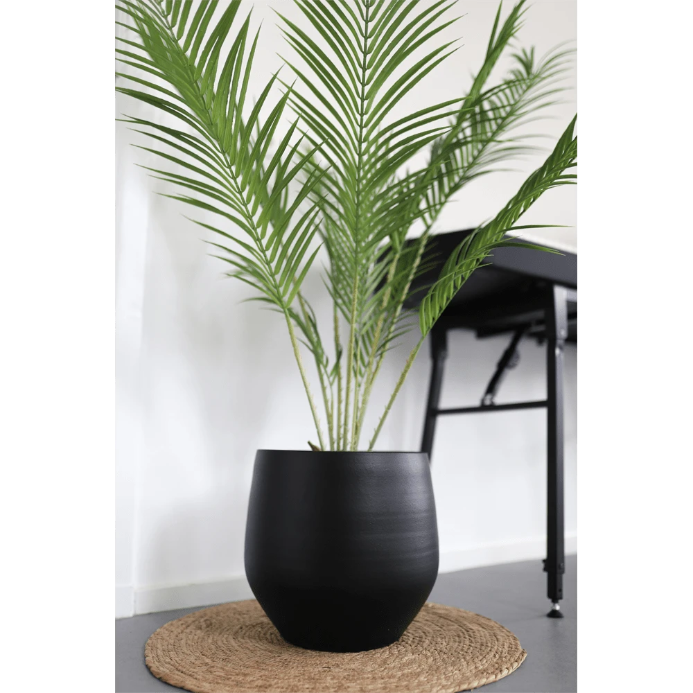 Bloempot Petra - d33 x h31cm - Mat Zwart Bloempot Petra - D33 X H31cm - Mat Zwart -Ingemaakte Serie Winkel bloempot petra mat zwart 4 2