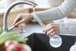 Aqua Care Elho - Transparant -Ingemaakte Serie Winkel elho aqua care transparant water geven 6 2