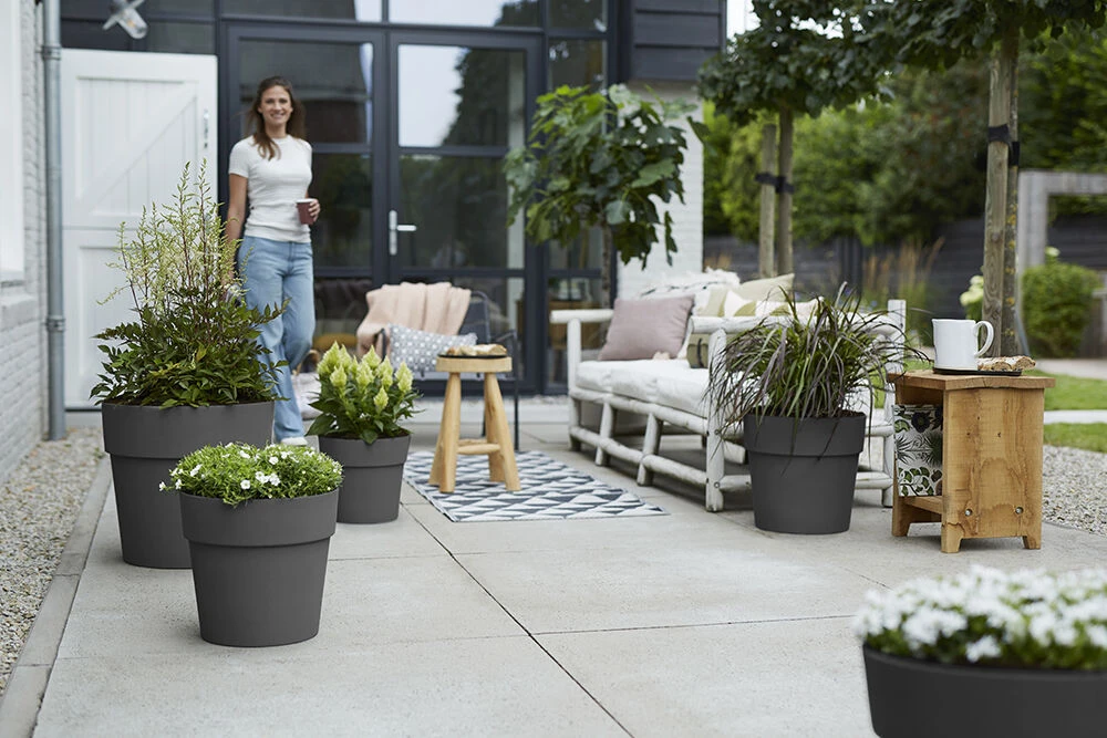 Bloempot Elho Vibia Straight rond 30cm - Antraciet Bloempot Elho Vibia Straight Rond 30cm - Antraciet -Ingemaakte Serie Winkel vibia straight rond 30cm bloempot antraciet 6 11