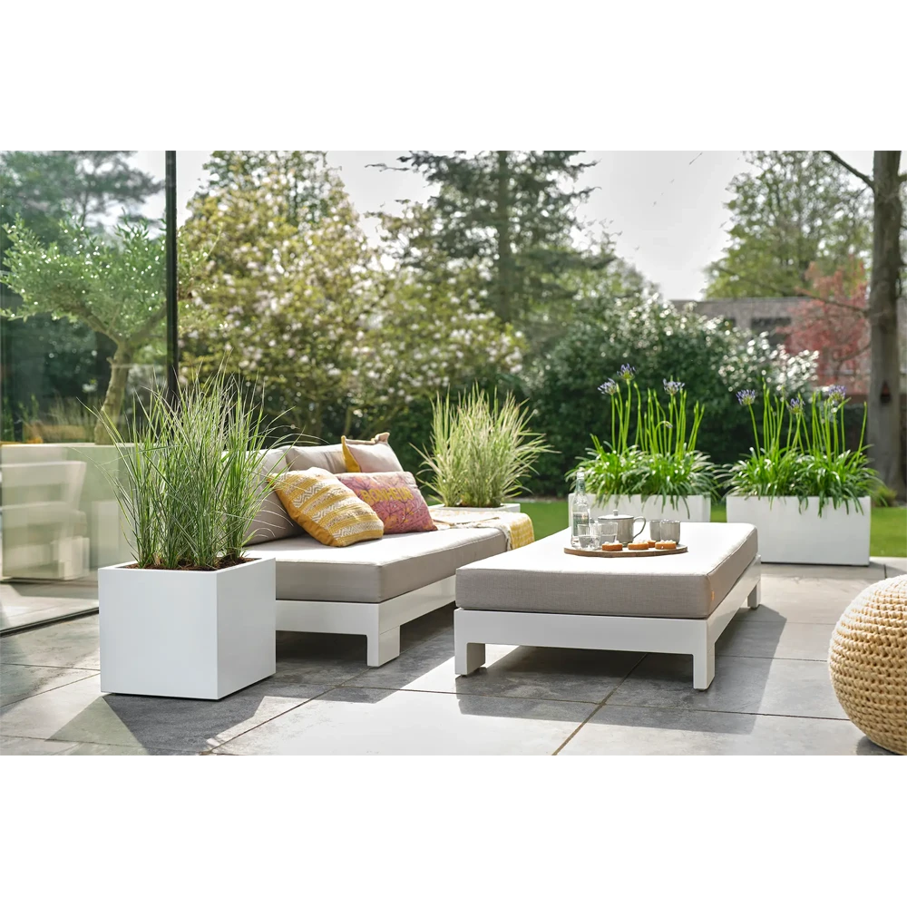 Vivo Next vierkant wielen 40cm - Wit Elho Vivo Next Vierkant Wielen 40cm - Wit -Ingemaakte Serie Winkel